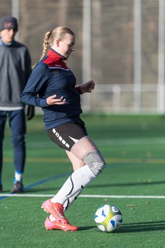 Bild 10 - wCJ VfL Pinneberg - SSV Rantzau : Ergebnis: 0:0